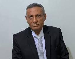اليمن: القدسي ينفي علمه المسبق بتعيينه ويؤكد التزامه بأداء اليمين داخل الأراضي اليمنية