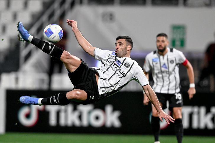 الشباب السعودي يسحق تضامن حضرموت في دوري أبطال الخليج