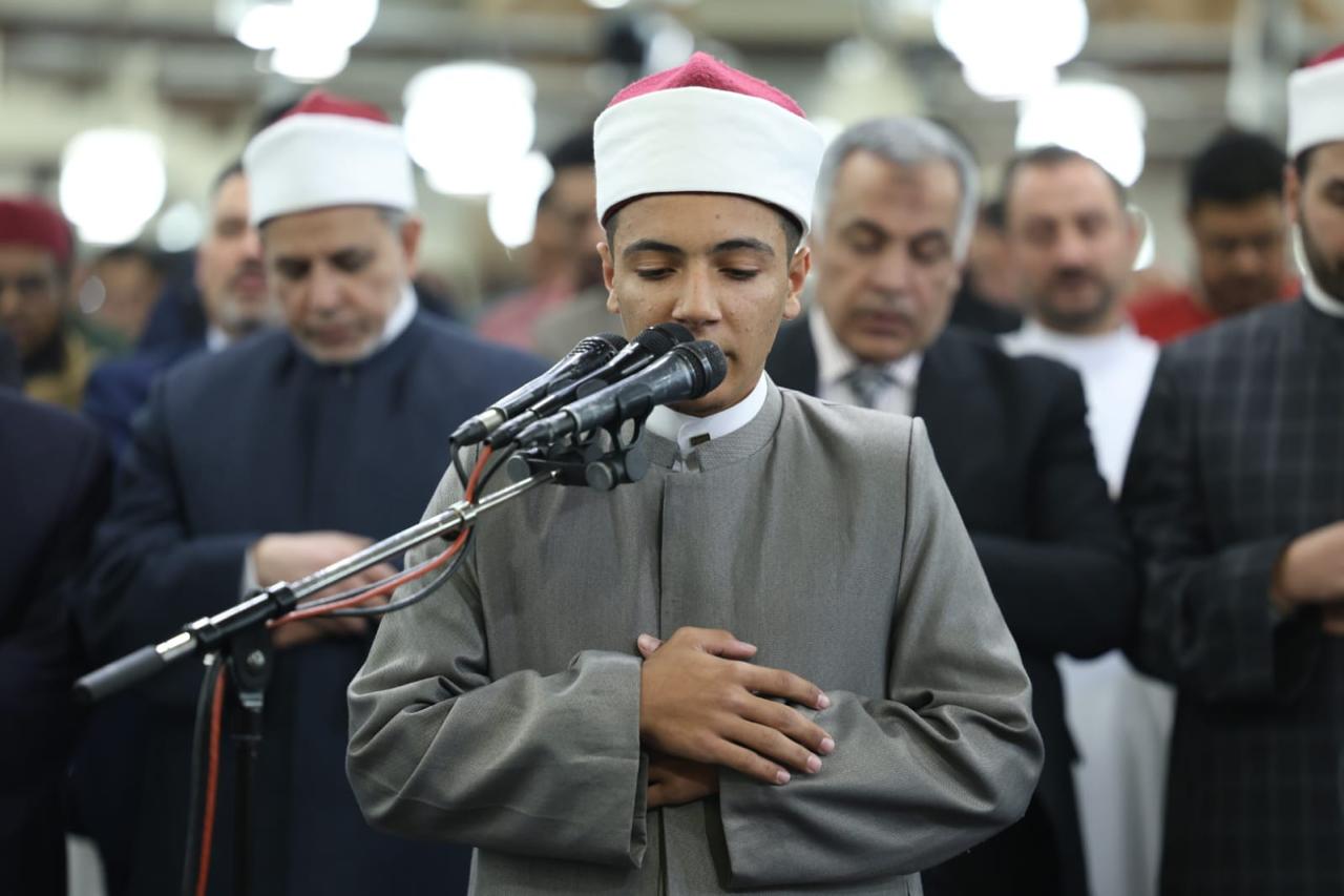 في سن 16.. التوأم الأزهري "الحسن والحسين" أصغر إمامين للجامع الأزهر