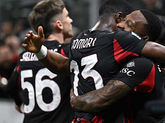 ميلان يحسم "ديربي الغضب" ويتفوق على إنتر بهدف إكوادوري