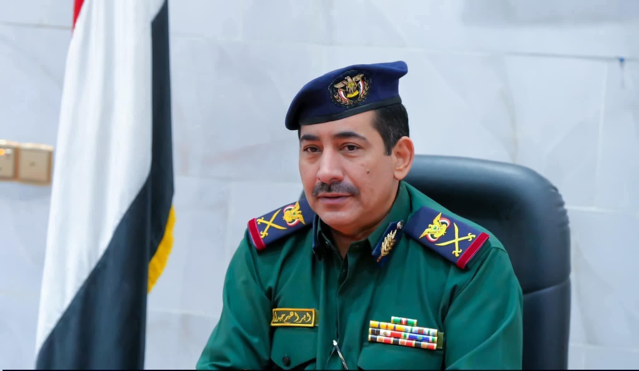 وزير الداخلية يطّلع على الأوضاع الأمنية في محافظة تعز