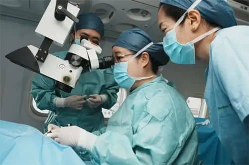 الصين تدشن أول مستشفى طائر من طراز C909 لتقديم الرعاية الطبية في المناطق النائية