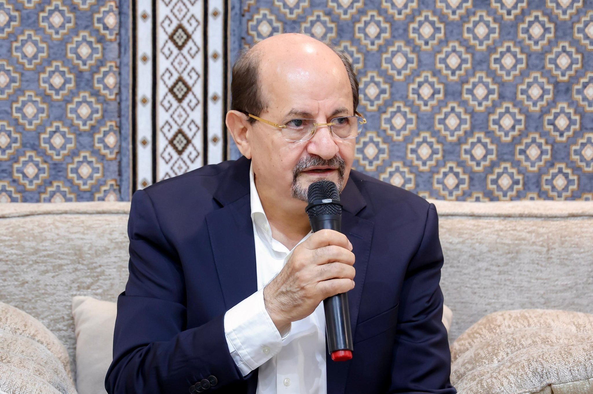 عدن: الزنداني يؤكد أهمية الثقافة في صون الهوية الوطنية وتعزيز الوعي المجتمعي