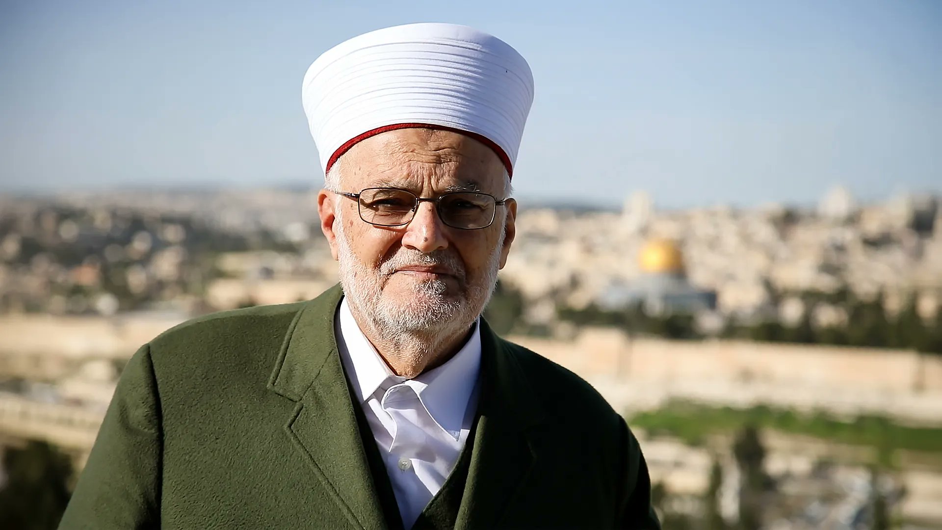 عكرمة صبري يُصدر فتوى بصلاة العيد عند أبواب الأقصى.. والاحتلال يمدد الإغلاق