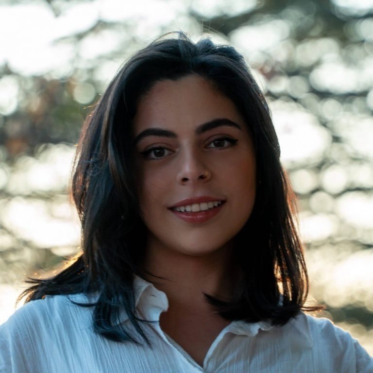 شابة فلسطينية تضع بصمتها في فيزياء "CERN" وتدخل قائمة "فوربس"