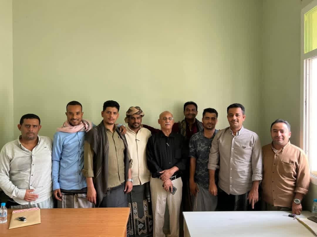 النيابة العامة بحضرموت تنفذ نزولًا ميدانيًا لتفقد النيابات وتعزيز الانضباط الوظيفي