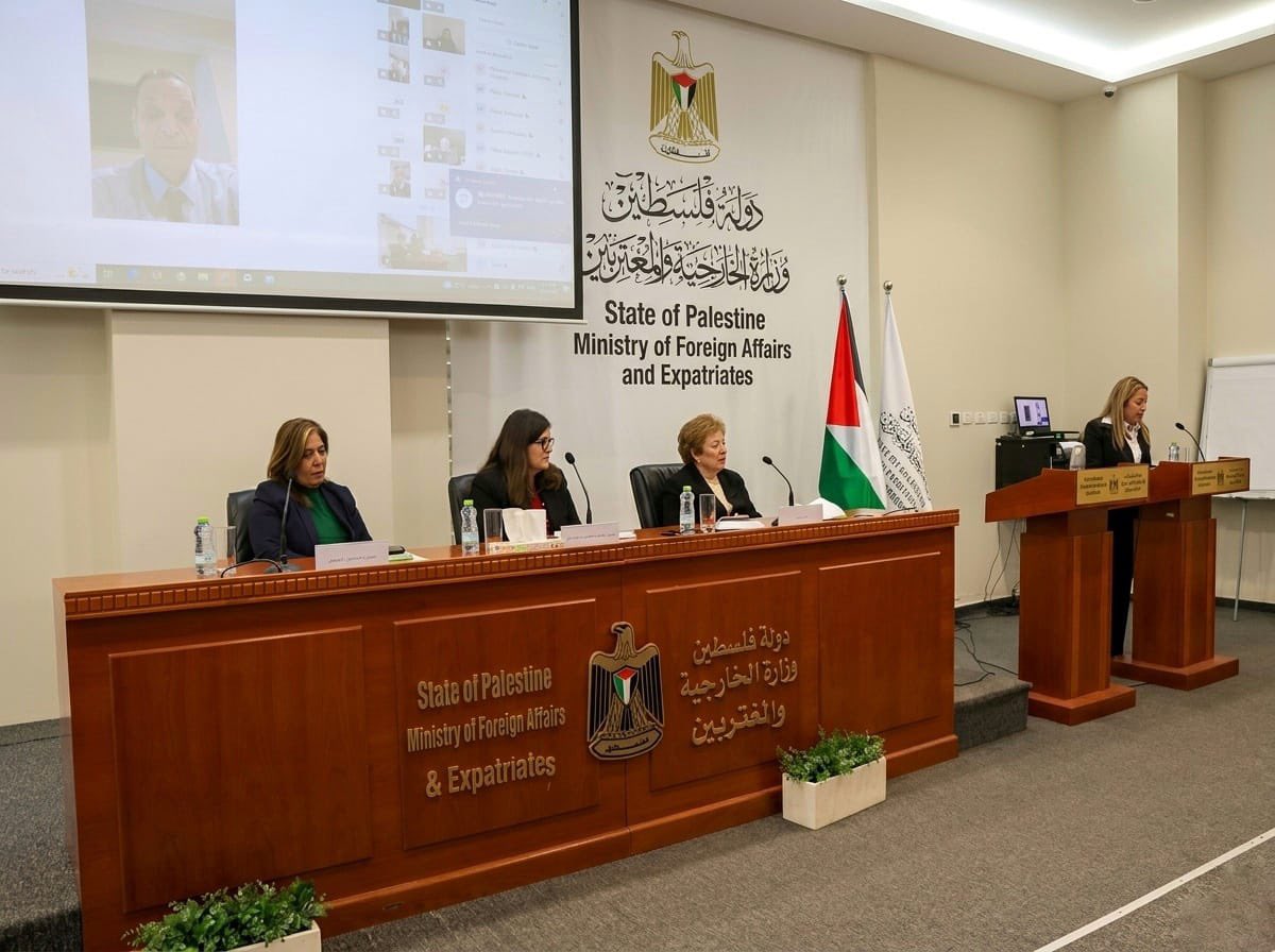 الخارجية الفلسطينية تنظم ندوة تأبينية للدبلوماسية ليلى شهيد وتستعرض دور المرأة في النضال والعمل الدبلوماسي
