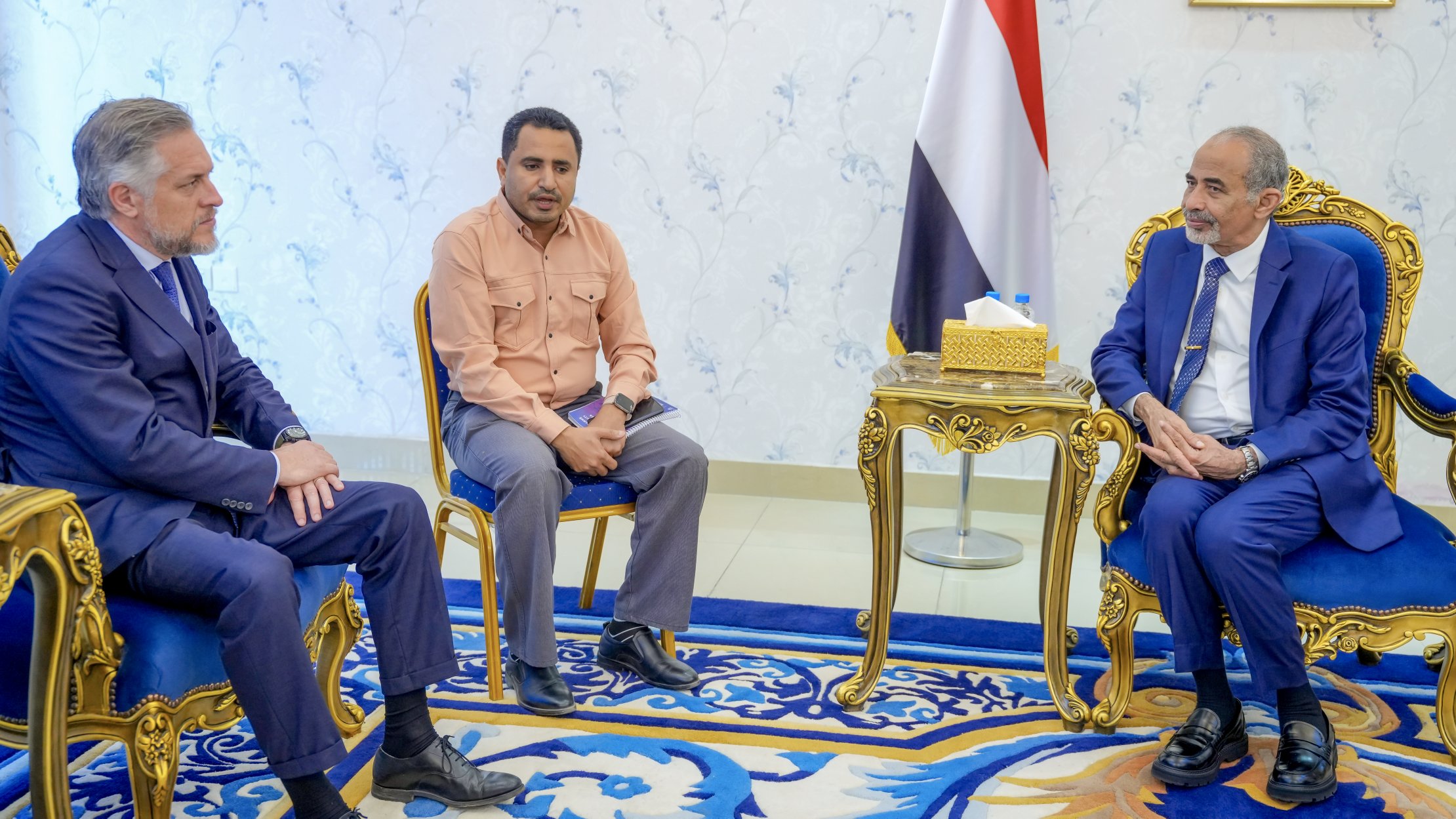 ‏عضو مجلس القيادة الصبيحي يستقبل في عدن سفير الاتحاد الأوروبي