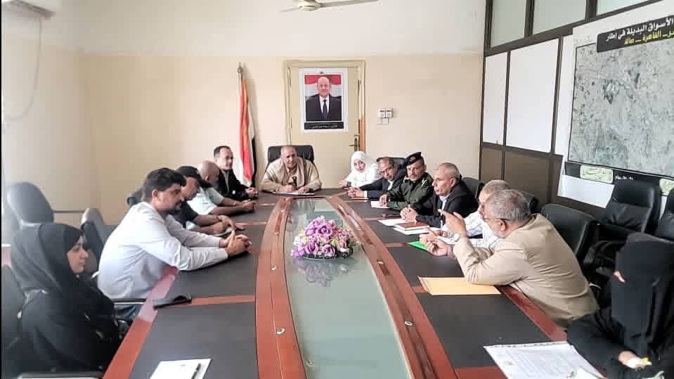 تعز: اجتماع لمناقشة تعزيز آليات الإنذار المبكر لمواجهة كوارث السيول