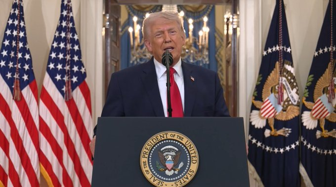 ترامب يهدد بقصف إيران "حتى العصر الحجري" ويعلن أن العمليات العسكرية ستنتهي خلال أسابيع