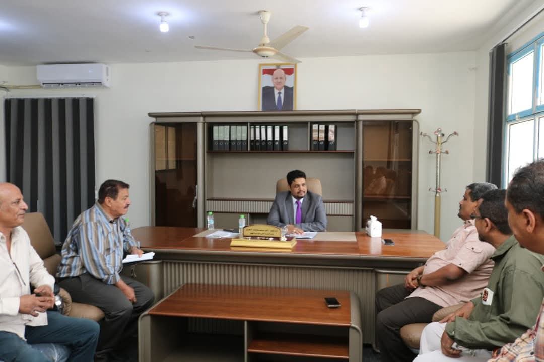 عدن: وزير التعليم الفني يشدد على مضاعفة الجهود للارتقاء بمستوى الأداء المؤسسي