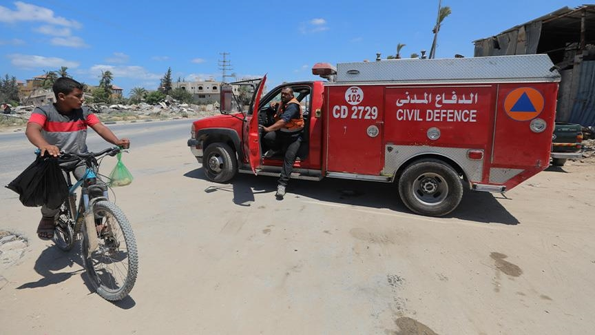غزة: الدفاع المدني يحذر من كارثة صحية وبيئية بسبب تعطل انتشال الجثامين تحت الأنقاض