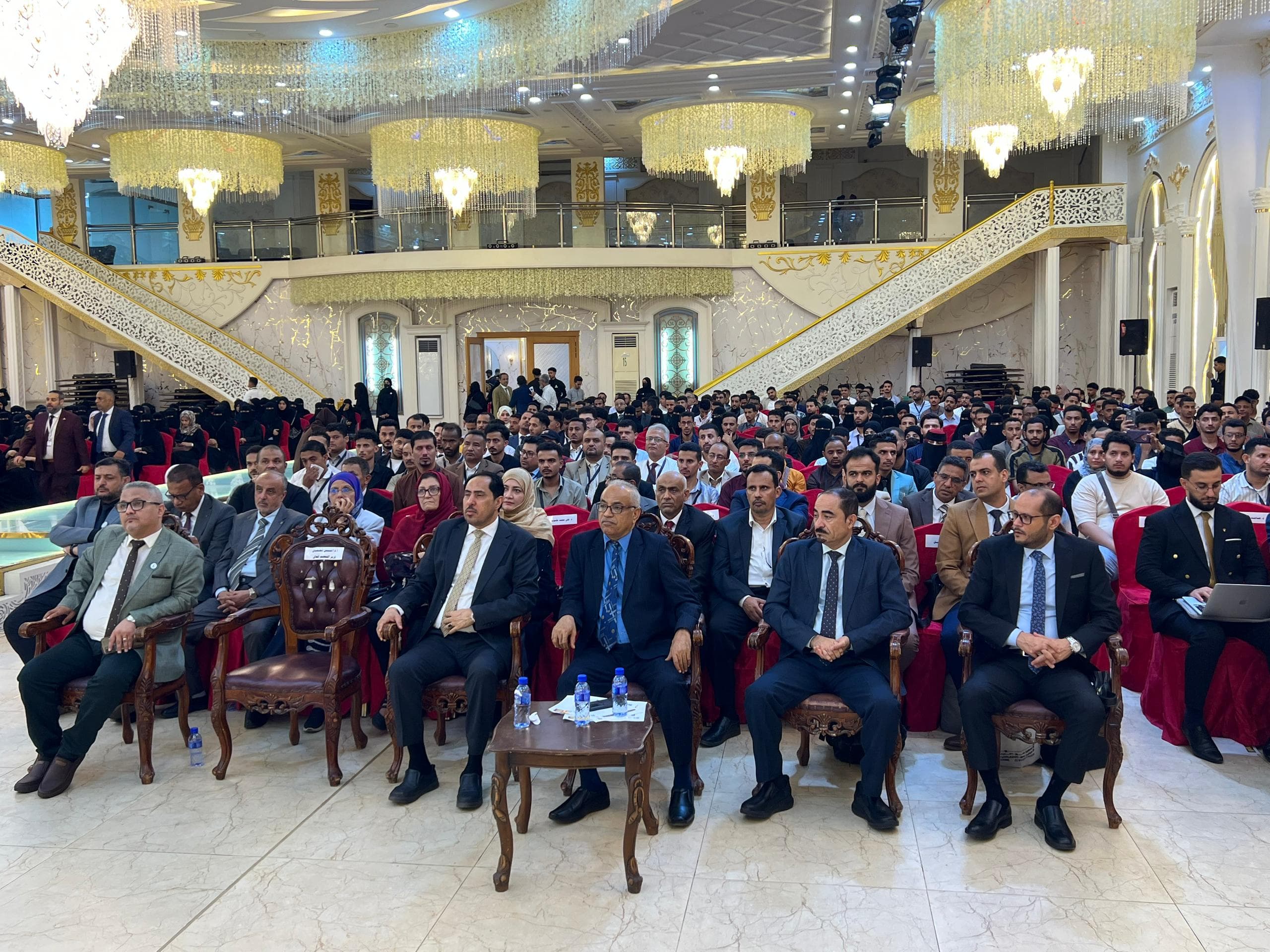 انطلاق المؤتمر الدولي العاشر لطب الأسنان بعدن.. برعاية بلاتينية من بنك عدن الإسلامي للتمويل الأصغر