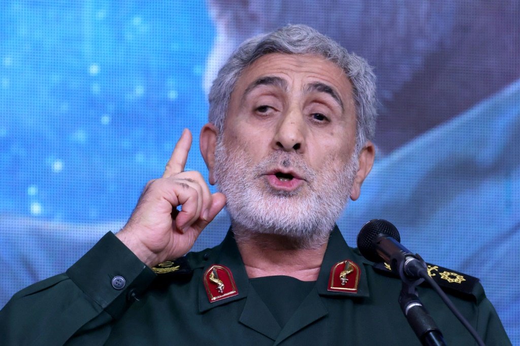قائد فيلق القدس: على إسرائيل الانسحاب من لبنان أو مواجهة الهزيمة والفرار