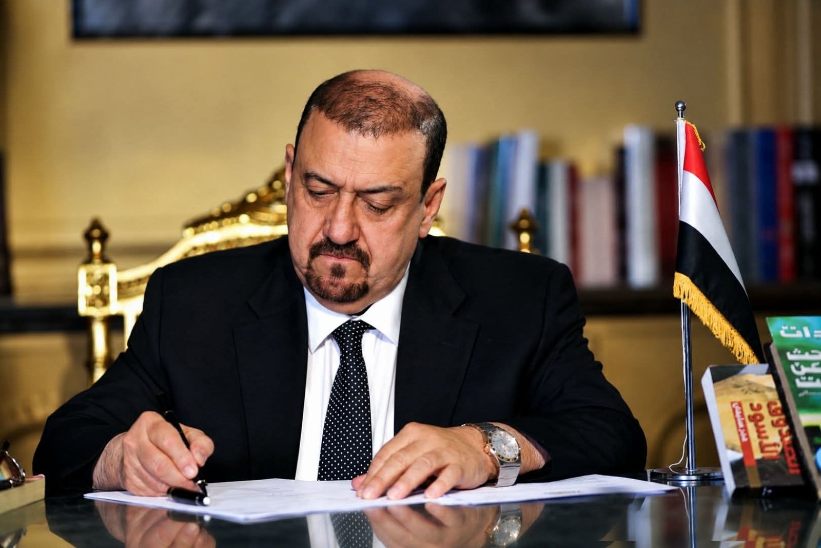 البركاني يوجه رسالة إلى البرلمانات العربية والإسلامية وبرلمانات العالم للتحرك إزاء التصعيد الحوثي وتداعياته الإنسانية والإقليمية والدولية
